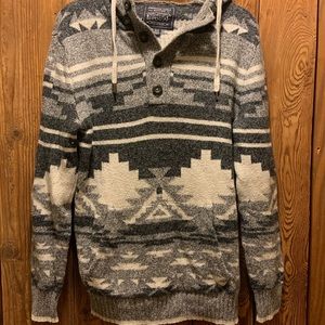 American Eagle Pullover
